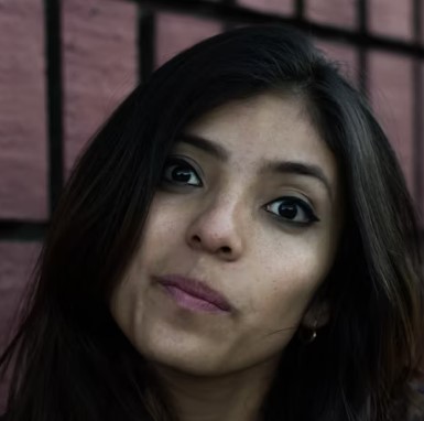 Lucía T.